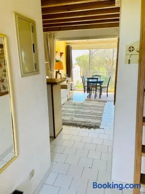 Image of Bel appartement avec mezzanine, vue mer et piscine