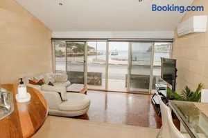 Image of Bayview no 2 - Next to the Beach