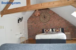 Image of Birdsonghouse