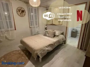 Image of Le Cocoon - 2mn gare SNCF, hyper centre, WIFI-NETFLIX