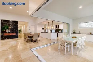 Image of Exquisite Riverside Living, Noosaville