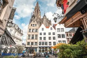 Image of Tempel Triplex & Duplex at Historic Heart of Antwerp