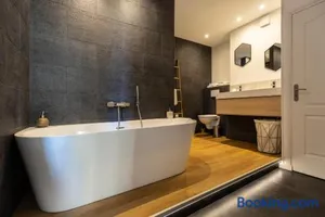 Image of La Suite - Honfleur