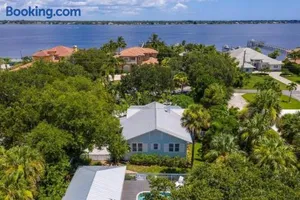 Image of Cabin Style Pool Home w/ Guesthouse! Sleeps 10!