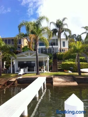 Image of Overnight Reflections B&B