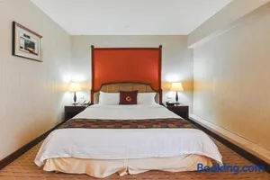 Image of Royal Plaza Hotel