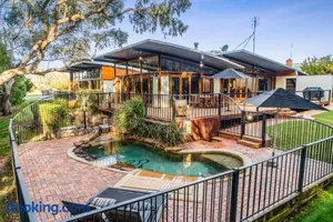 Image of Elements - Echuca Holiday Homes