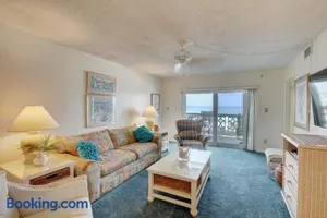 Image of El Matador 142 2 Bedrooms 1 Bathroom Condo