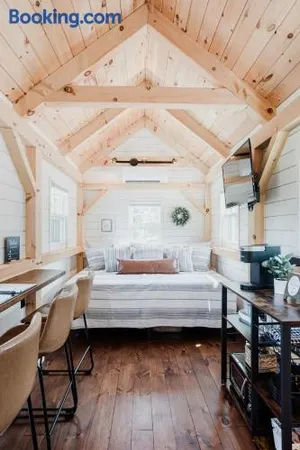 Image of Creekside Village Inn