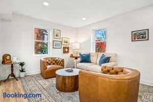 Image of New! All Star Annapolis Retreat - Walk To Stadium