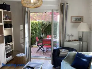 Image of Charmant Cottage avec Jardin à Deux Pas du Port - Dives-sur-Mer - FR-1-487-279