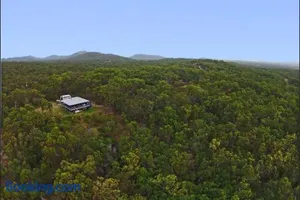 Image of Birdsong Ridge - where nature meets the ocean.
