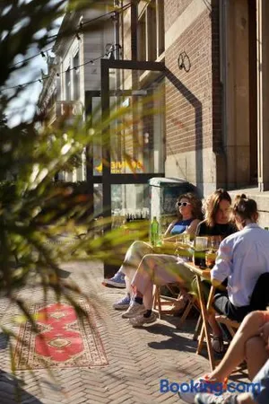Image of Hostel & Bar De Basis