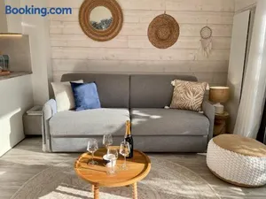 Image of Le Nid Douillet, studio avec terrasse et parking à 400m des plages