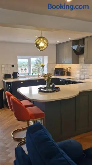 Image of Weavers Cottage Whalley