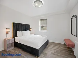 Image of Cozy Charming Unit In Takoma Park