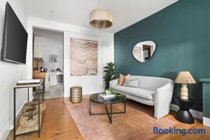 Image of Stylish Darlinghurst Townhouse l 3 Bedrooms