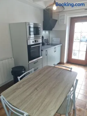 Image of Jolie petite maison dans village fortifié