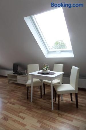 Image of Flughafenapartement Sky View