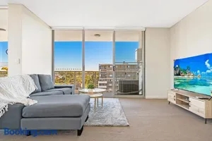 Image of Modern 2Br Apt close to ShoppingTrainHospital