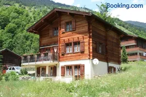 Image of Karlini