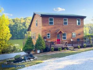 Image of The Cabin on Eagle's Nest Cove of Watts Bar Lake