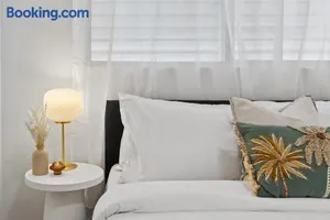 Image of Alex Beachside Pet Friendly 2 Bed Apartment