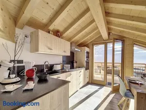 Image of Chalet Neuf · Proche Pistes · Terrasse · Sauna - FR-1-344-1161