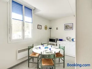 Image of Appartement cosy pour 4 personnes avec ascenseur, à 350m des pistes au centre de Cauterets - FR-1-401-25