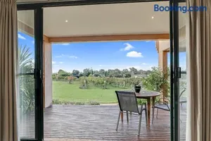 Image of Tuileries at De Bortoli Rutherglen