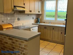 Image of Gîte de plain-pied avec terrasse, proche port et station thermale, idéal pour familles - FR-1-589-24