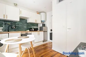 Image of Cocoon in the heart of Batignolles | By Airnest