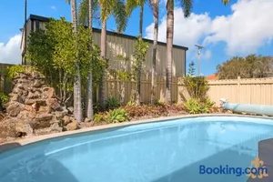 Image of Oasis On Rice Street Downstairs