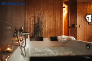 Image of Le Bonheur de la Cascade 24 pers - Malmedy, wellness, jardin, confort