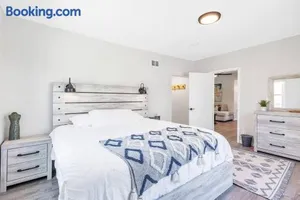 Image of Pets, Big Groups Welcome: HotTub, Firepit, Grill