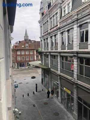 Image of Artistically Designed Room Tournai