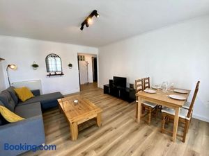 Image of T4 proche centre ville: 6 pers - balcon - clim