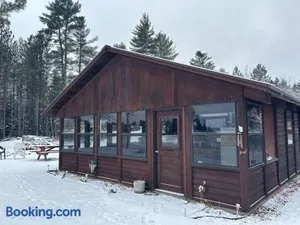 Image of Adventure Cabin on Lake Ruth