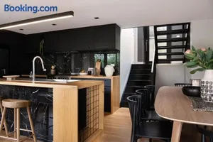 Image of Mi Casa Su Casa