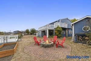 Image of Matia Sandy Point Neptune Beach Private Dock