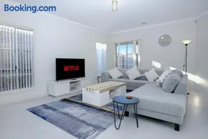 Image of Homely Retreat-4 Minutes from Pacific Werribee Shopping Centre