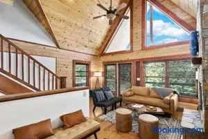 Image of Mountain View Retreat