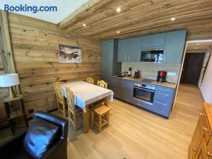 Image of Appartement 2 pièces ensoleillé avec Wi-Fi et parking, La Clusaz - FR-1-459-76