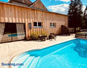 Image of Pool house-L'hirondelle de Sermizelles- grand jardin, calme et nature aux portes du Morvan