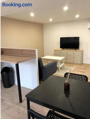 Image of Immeuble rénové au centre d'Auch.