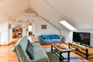 Image of Appartement spacieux et lumineux - Centre - Bord Loire - Climatisation - Wifi - Tout Confort