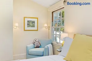 Image of Luxury Home Next to Stanford University