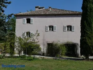 Image of Le charme d'une vieille bastide provençale