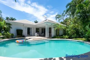 Image of Delray Pool Home - 5 Minutes to Beach!