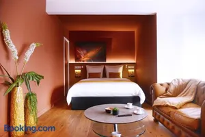 Image of Suite Business